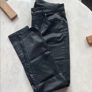 Black Coated skinny Jeans - Curvy Fit